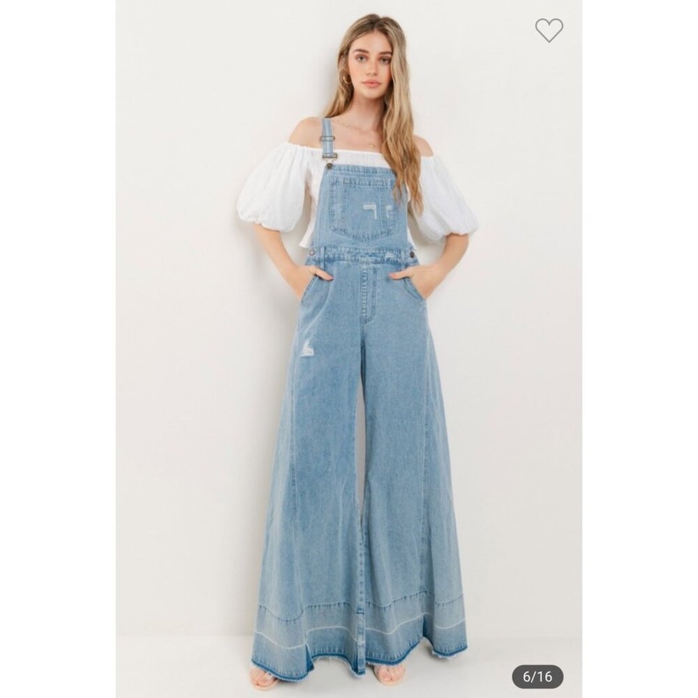Wisteria Lane Bohemian Super wide leg 90s distressed denim Jumpsuit light wash